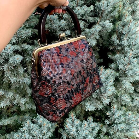 Handmade Genuine Sheepskin Floral Print, Wood Handle Bag & Small Clutch Set - Picture 6 of 16